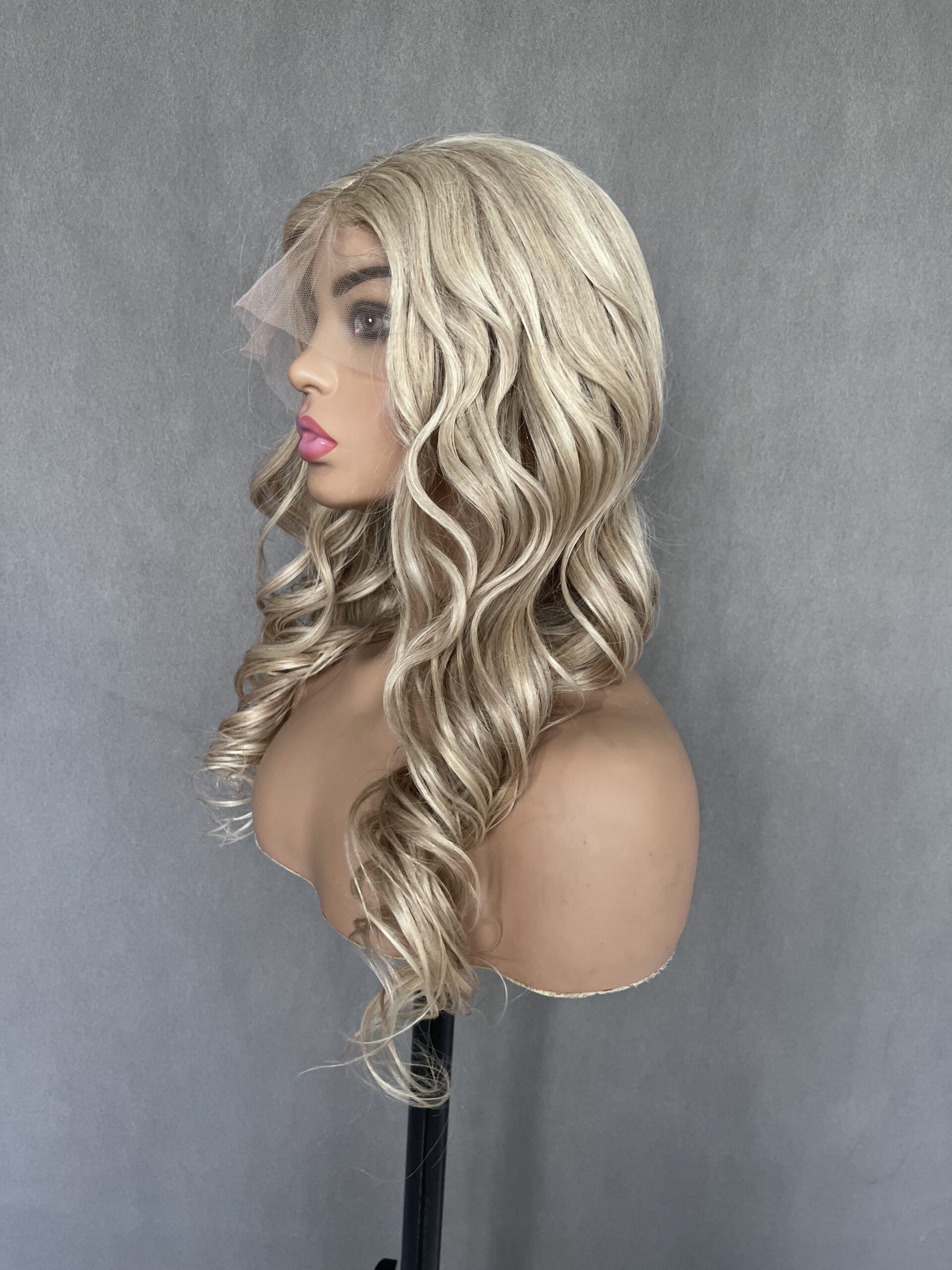 Amber - Light ashy blonde wave hair wig - Image 2