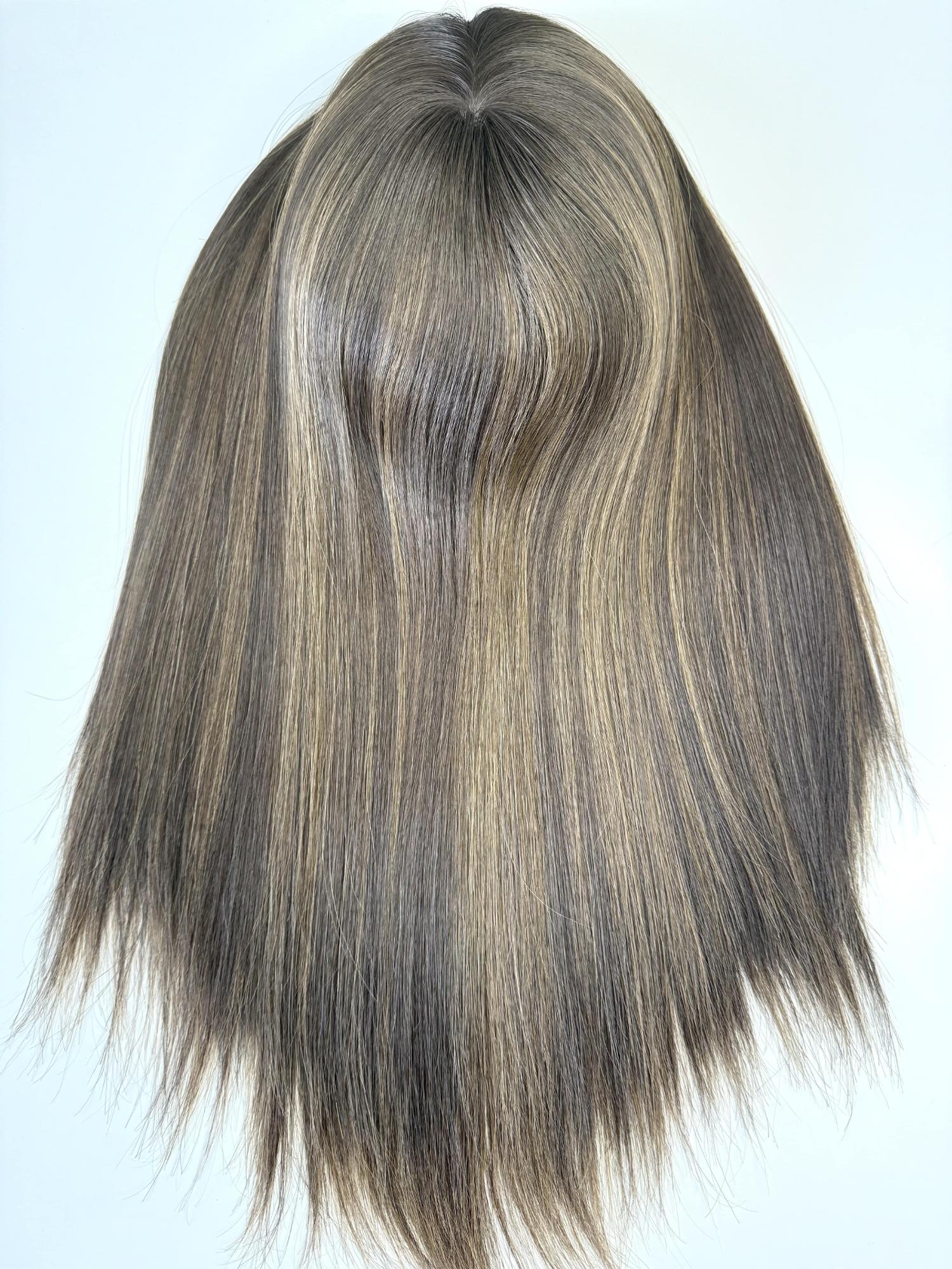 BEA- Hair topper made with high-quality balayage European hair - Image 8